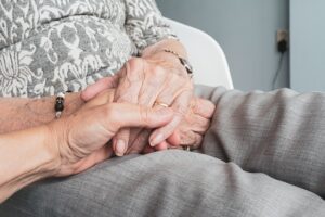 5 Ways To Support A Loved One With Cancer